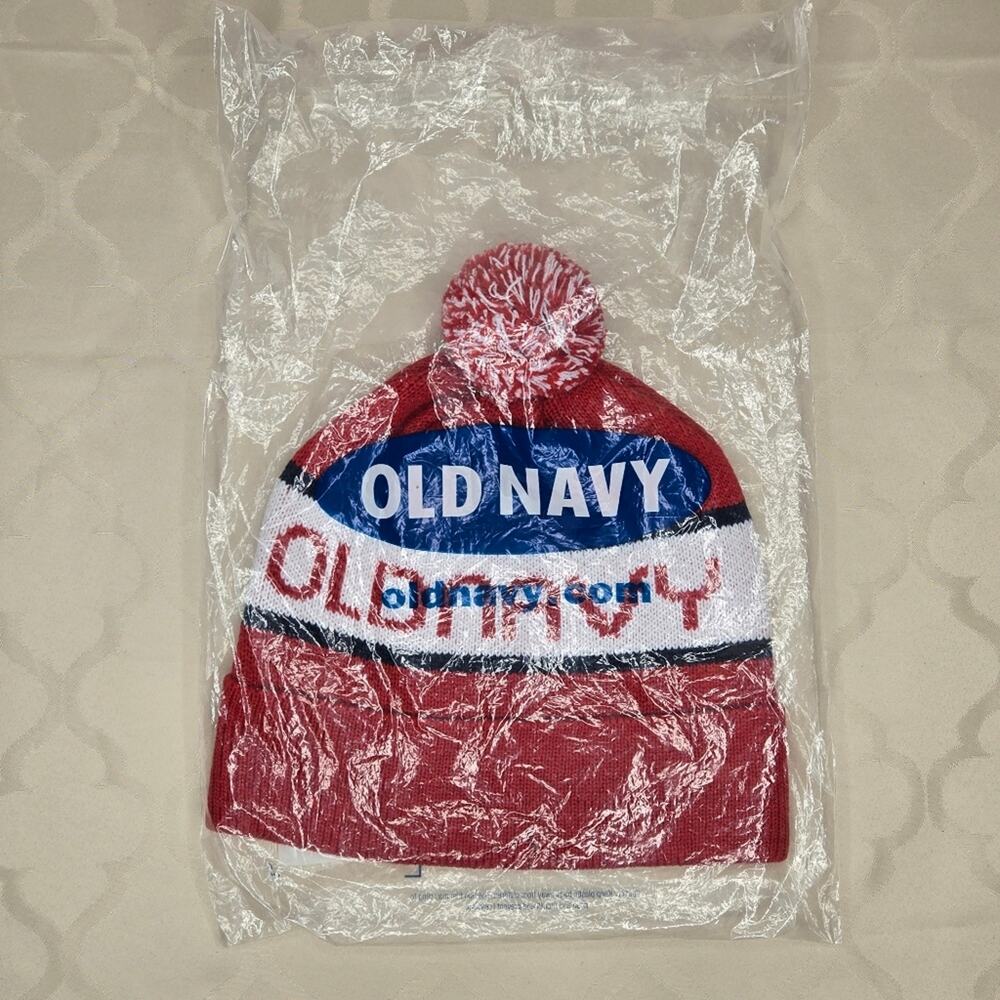 New In Package Old Navy Red and White Pom Pom Beanie Unisex One Size